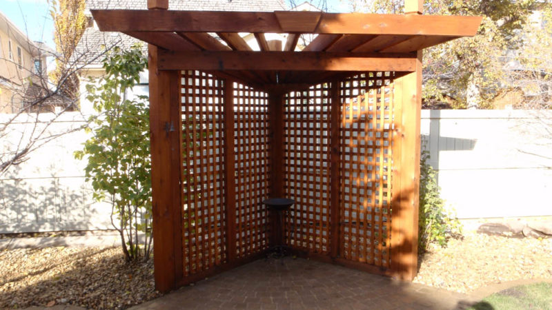 privacy-screen-building-calgary-2