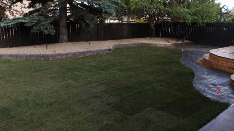 retaining-wall-construction-calgary-2